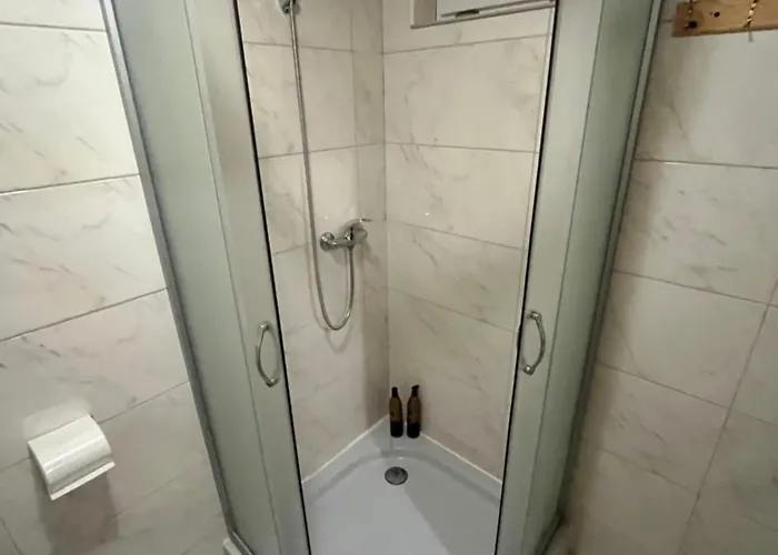 біля річки Inn